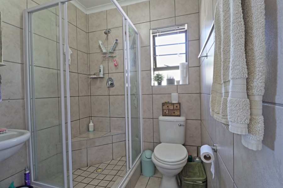 3 Bedroom Property for Sale in Hartenbos Heuwels Western Cape